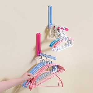 Organizador de ropa de plástico, estante de almacenamiento para colgar en la pared, soporte plegable para colgar, accesorios para el hogar que ahorran espacio, 2 uds. - Product Image 4