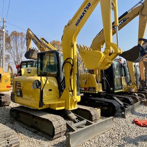 Komatsu PC56 d'occasion Pelleteuse Komatsu PC56 d'occasion avec EPA en stock avec de faibles heures de travail - Product Image 1