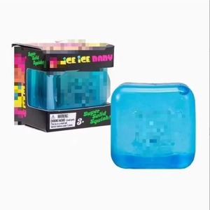 Jouets Squishy en TPR en forme de glaçon en gros - Balles anti-stress bleues transparentes, jouets sensoriels souples à presser pour les cadeaux de fête pour enfants - Product Image 1
