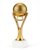 Maßgefertigter Langlebiger Zinklegierungs-Pyramidenpokal 3D Gravierte Gold-Auszeichnung Traditioneller Stil Innovatives Design Anpassbare Trophäe