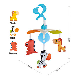 Móvil de cuna de fieltro con animales adorables y sonajeros para bebé, juguetes colgantes para cuna de bebé e infantes - Product Image 1