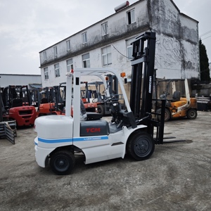 2023 High Quality Used TCM 3T Diesel Forklift White Original From Japan Diesel Engine Low Hours - Product Image 2