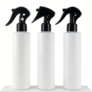 Flacon pulvérisateur vide en PE blanc mat de 220 ml (7 oz) avec pompe pour <span class=keywords><strong>shampoing</strong></span>, lotion, salon de coiffure, désodorisant d'ambiance et usage domestique - Product Image 1