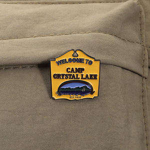 Broche en émail pour film d'horreur Halloween <span class=keywords><strong>Camp</strong></span> <span class=keywords><strong>Crystal</strong></span> <span class=keywords><strong>Lake</strong></span> Broche Badge Sac à dos Bijoux Cadeau pour amis - Product Image 3