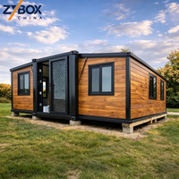 Casa Container Espandibile ZYBOX 40ft con Finitura in Legno Teak, Porta con Rete di Sicurezza, Cabina Prefabbricata Modulare per Lavoratori Agricoli