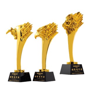 Trofeos de Cristal de Resina, Premios de Oro, Plata, Bronce, León, Águila, Caballo, Ganado, Regalos de Bienvenida de Madera, Impresión UV de Seguro, Año 2017 - Product Image 1