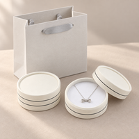 Boîtes cadeaux rondes en papier 9x9x4cm avec inserts pour collier, bague et boucles d'oreilles