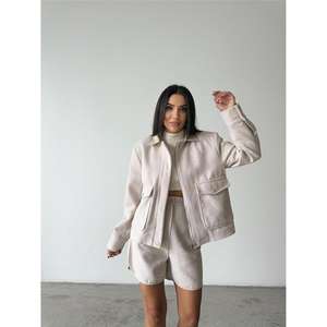 Chaqueta de Mujer con Cierre y Patrón Espigado en Cachemira Color Piedra - Product Image 6