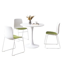Ensembles table et chaises en pierre de roche nordique de luxe léger pour négociations, bureaux de vente, espaces décontractés professionnels et réceptions