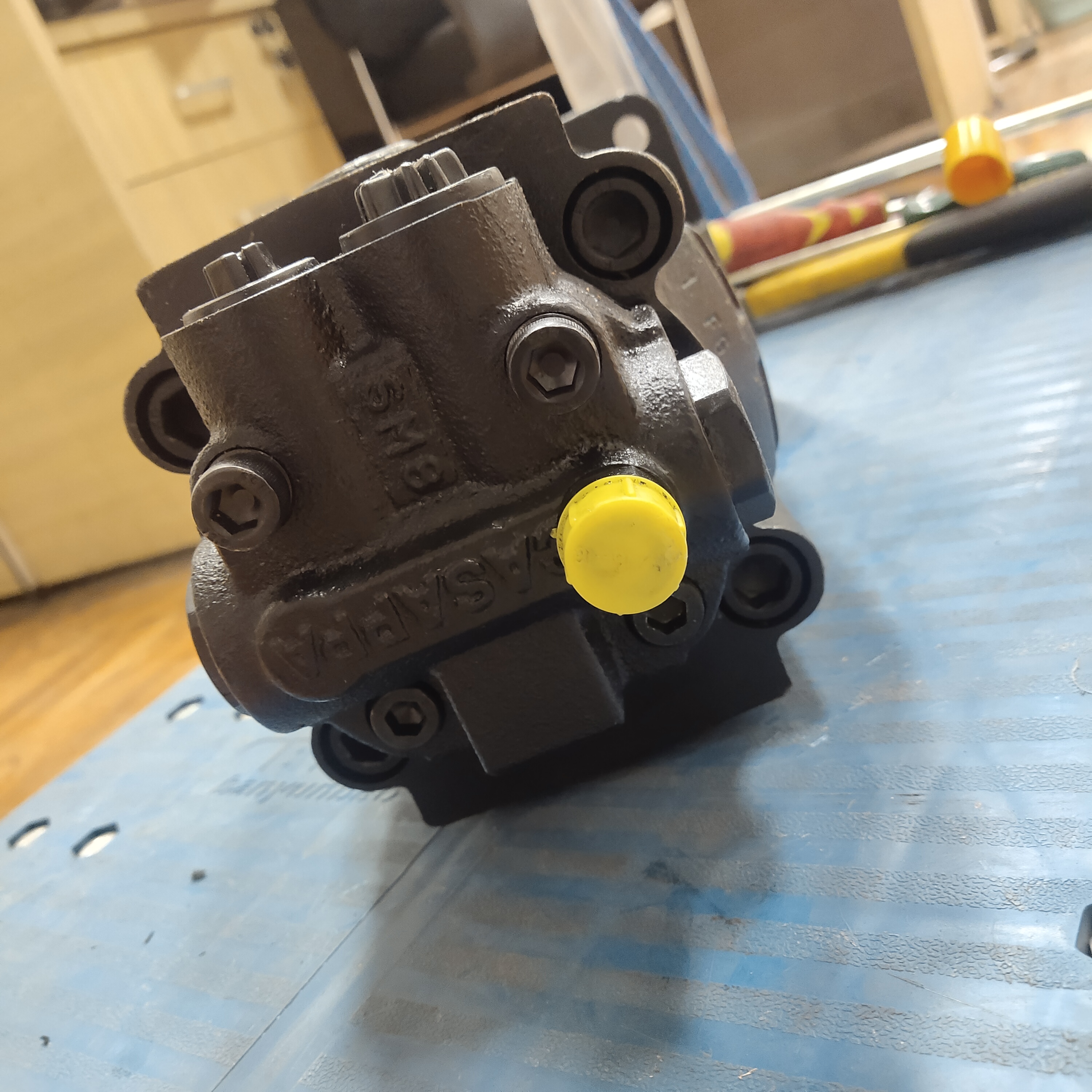 ya 799137J8 KP30-38-05S6 695SR Hydraulic Pump for Case Industries