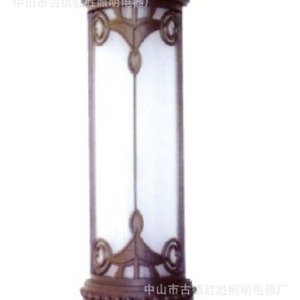 Lampe murale extérieure en forme de cylindre, corps en aluminium, diffuseur en verre trempé, source de lumière LED, étanche, pour utilisation en jardin - Product Image 1