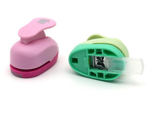 Nouveau Kit Créatif DIY 2026 pour Enfants : Perforatrice à Motifs (Feuille, <span class=keywords><strong>Papillon</strong></span>, Étoile, Cœur) et Ciseaux pour Loisirs Créatifs en <span class=keywords><strong>Papier</strong></span> - Product Image 6