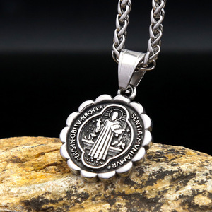 Yunnique – collier avec pendentif médaille Saint Benoît en acier inoxydable, breloque religieuse ronde pour hommes et femmes, bijoux cadeau - Product Image 1