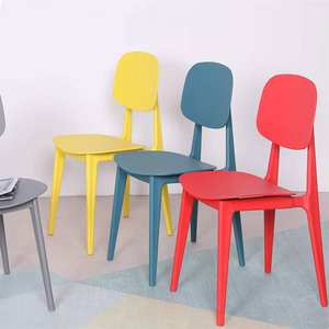 Chaises de salle à manger d'extérieur en plastique PP empilables, design simple et moderne, couleurs personnalisées - Product Image 2