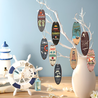 Porte-clés en bois personnalisé sur le thème d'une planche de surf vintage pour les fêtes d'été