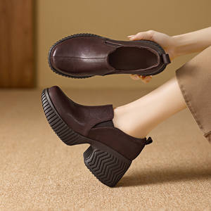 Bottines à talons épais, élégantes et polyvalentes, bottes fines mi-mollet pour l'automne et l'hiver - Product Image 4