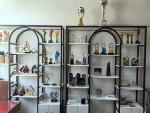 Trophée de <span class=keywords><strong>golf</strong></span> haut de gamme en résine et métal, pour score total, score par trou, coup de cinq sous, compétition, champion, trophée de birdie en or - Product Image 6