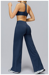 Nuovo Set Sportivo da Yoga per Donna: Top da Palestra a Maniche Lunghe, Reggiseno Sportivo, Giacca e Leggings a Vita Alta con Fondo a Campana - Product Image 4
