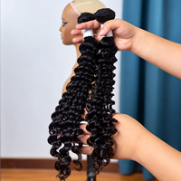 Extensions de cheveux humains 1B Noir Naturel Ondulé Profond, Tissage à Double Trame, Cheveux Bouclés Profonds, Vente en Gros, Fournisseur de Cheveux Vietnamiens