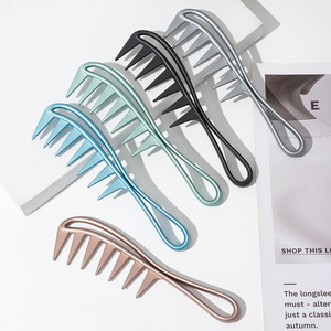Peigne à Dents Larges Multicolore pour Homme à Prix Abordable pour Style de Cheveux Vintage, Peigne en Plastique avec Emballage Personnalisé - Product Image 2