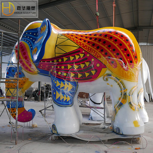 Escultura de Elefante de Dibujos Animados Jiahua, Figura de Animal Abstracta Geométrica de Fibra de Vidrio para Montar en el Suelo Exterior - Product Image 1