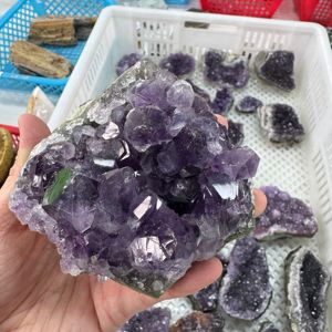 Tinh thể thạch anh tím tự nhiên thô, cụm thạch anh tím dạng <span class=keywords><strong>geode</strong></span>, mẫu đá dùng cho chữa bệnh bằng năng lượng, đồ thủ công bằng đá làm thủ công - Product Image 5