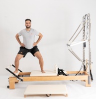 Érable ou chêne bois pilates réformateur demi trapèze studio clinique pilates réformateur tour