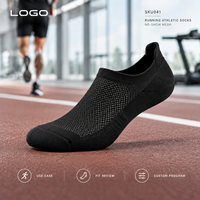 Chaussettes de course athlétiques noires, invisibles, respirantes, avec ventilation en maille, gestion de l'humidité, maintien de la talonnette, bout plat, languette supérieure, ajustement parfait et évacuation de l'humidité