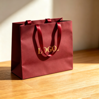 Sac de shopping en papier kraft beige crème recyclé de luxe avec votre propre logo, ruban et nœud pour emballage cadeau, impression personnalisée