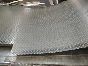 Warmgewalst Koolstofstaal Geruite Plaat Q235b Gecontroleerd Staalplaat/Plaat Diamantplaat - Product Image 5