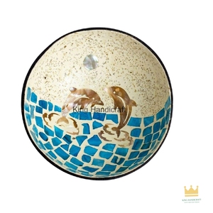 Bol en coquille de noix de coco naturelle avec incrustation de coquillages, mosaïque décorative artisanale, plat à bibelots pour la maison - Product Image 1