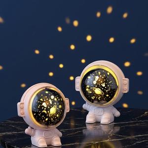 Lampe Astronaute Étoilée LED USB pour Bébé et Enfant, Veilleuse de Projection Céleste, Projecteur d'Étoiles - Product Image 2