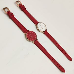 Montre pour femmes avec logo personnalisé, boîtier rond de 28 mm, style minimaliste, mouvement à quartz japonais, bracelet en cuir, cadeau pour femmes - Product Image 1