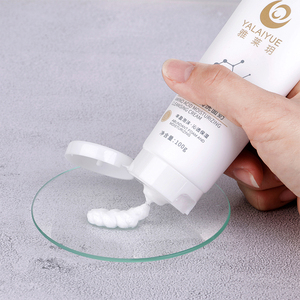 Etiqueta privada OEM ODM Agua de arroz natural El mejor lavado de cara facial para acné para espuma de <span class=keywords><strong>piel</strong></span> <span class=keywords><strong>grasa</strong></span> Oem <span class=keywords><strong>Crema</strong></span> <span class=keywords><strong>limpiadora</strong></span> de poros para adultos - Product Image 4