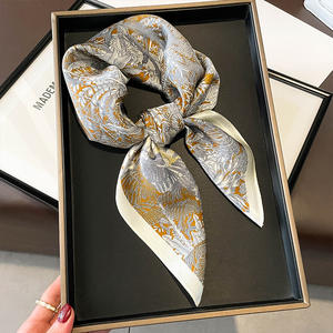 ผ้าพันคอไหมแท้ 100% ลายดอกไม้ป่าหรูหรา แมนซิง <span class=keywords><strong>ส</strong></span>ำหรับคุณแม่ ฤดูใบไม้ร่วง ปรับแต่งได้-โลโก้ <span class=keywords><strong>ส</strong></span>ี ขนาด ใช้งานได้หลากหลาย - Product Image 3