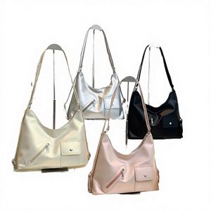 Sacs à main carrés en nylon tendance pour femmes, sacs à bandoulière et sacs de bras avec fermeture à rabat, style populaire - Product Image 2