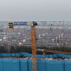 Grue à tour autoportante à tête plate Dahan QTZ80, capacité de levage de 6 tonnes, moment de levage de 80 t.m, portée de 60 m, certifiée ISO 9001 - Product Image 6