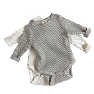 Ropa de Bebé de Alta Calidad, Ropa Personalizada, Mameluco para Bebés y Niños Pequeños, Body de Bebé con Tejido Acanalado - Product Image 1