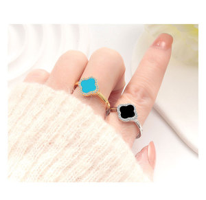 कस्टम गहने कारखाने 925 स्टर्लिंग चांदी 18k सोने की चार पत्ती थक्के महिलाओं के लिए मोती लाल एगेट रिंग की प्राकृतिक पत्थर माँ - Product Image 3