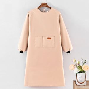 Tablier de cuisine coréen pour femme en polyester écologique, imperméable et anti-taches, avec fixation à la taille pour le nettoyage et la cuisson - Product Image 4
