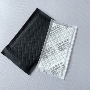 Tampon absorbant non tissé de qualité alimentaire, écologique et économique, avec logo personnalisé, pour la conservation de la viande, du poisson, de la volaille, des fruits de mer, et l'absorption du sang. - Product Image 4