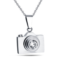 Pendentif de caméra cachée mignon noir en acier inoxydable personnalisé avec collier en zircon