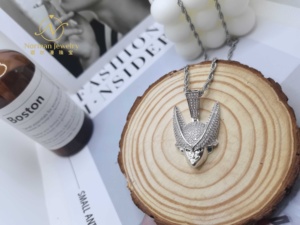 Bijoux tendance hip-hop viking nordique en gros <span class=keywords><strong>pendentif</strong></span> en forme de <span class=keywords><strong>sanglier</strong></span> et d'aigle avec zircon et laiton pour vêtements de fête pour hommes et femmes - Product Image 4