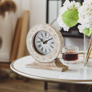 Horloge de table de bureau en bois sculpté à la main de conception Boho à piles pour étagères de bureau et étagères - Product Image 6