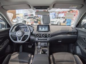 En stock Dongfeng <span class=keywords><strong>Nissan</strong></span> Sylphy Voiture hybride électrique 5 places Compacte EV Auto <span class=keywords><strong>Prix</strong></span> bas Nouveau véhicule énergétique Berline 4 portes - Product Image 6