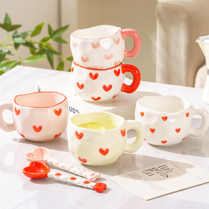 แก้วกาแฟเซรามิกลายหัวใจการ์ตูนสีชมพูถ้วยแฟนซีแก้วลายครามน่ารักสำหรับใช้ในชีวิตประจำวัน - Product Image 1