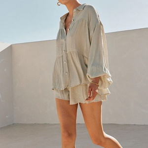 Conjunto de Dos Piezas de Camisa Hawaiana y Pantalones Cortos de Color Sólido de Lujo, Traje de Lino Suave Personalizado para Mujer - Product Image 6