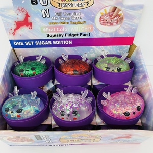 Entrepôt USA Noël Kawaii Renne Bao Bun Dumpling Squishy Pailleté Rempli de Maltose à Remontée Lente à Presser avec Cornes - Product Image 2