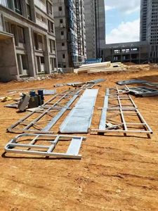 Hoge Kwaliteit Elektrische Lift Tafels Verticale Mast Lift 1000Kg Laadvermogen 8-10 M/min Hijssnelheid Buitenmuur Steigers - Product Image 6