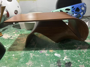 Fangyuzheng ý đồ nội thất cong bảng Thiết kế sợi thủy tinh gỗ sơn tùy chỉnh độc đáo Bàn cà phê cho phòng khách sạn - Product Image 5